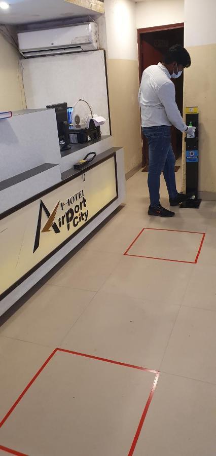 Hotel Airport City Near Delhi International Airport Új-Delhi Kültér fotó