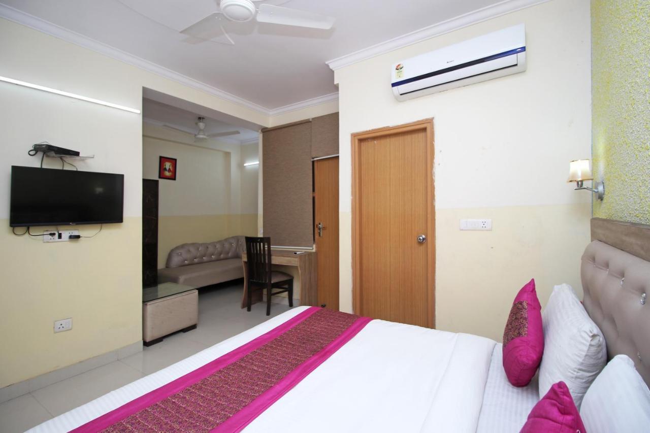 Hotel Airport City Near Delhi International Airport Új-Delhi Kültér fotó