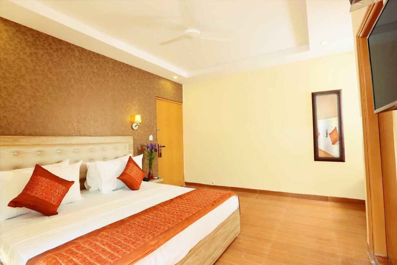Hotel Airport City Near Delhi International Airport Új-Delhi Kültér fotó